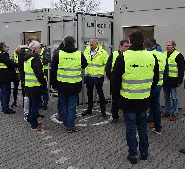 ELA Container - Fachtagung Baustromtechnick macht Betriebsführung auf dem ELA Gelände in Haren