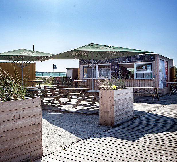 ELA Container - Verkaufsraum am Strand