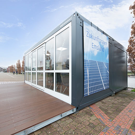 Der &quot;Zukunftsraum&quot; ist ein mobiler Showroom mit Beispielen für das Wohnen der Zukunft.