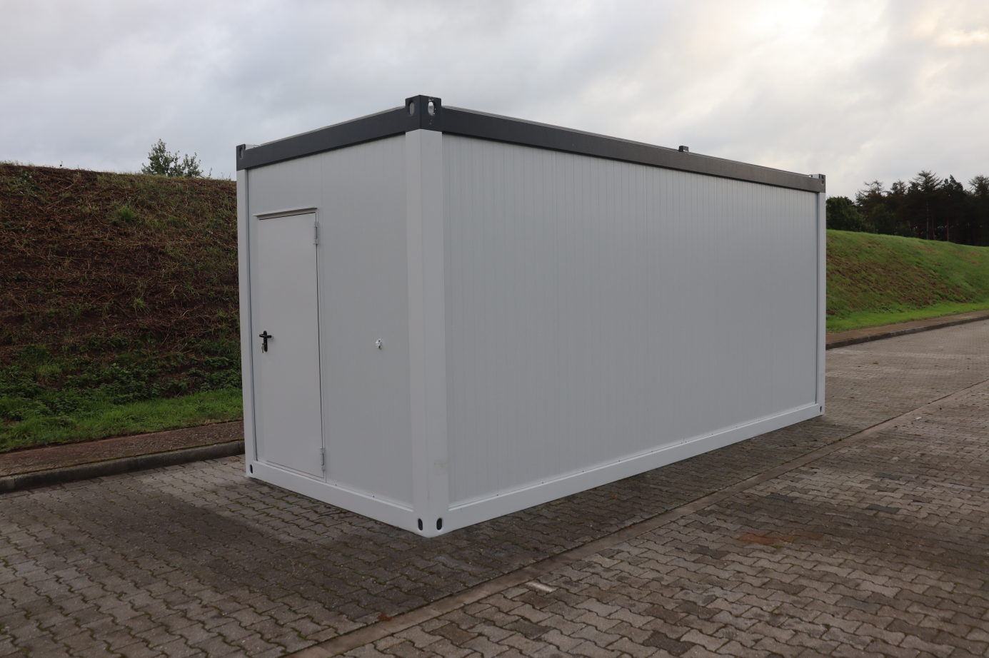 Bürocontainer Aufenthaltscontainer gebraucht kaufen in grau optional mit Mobilar