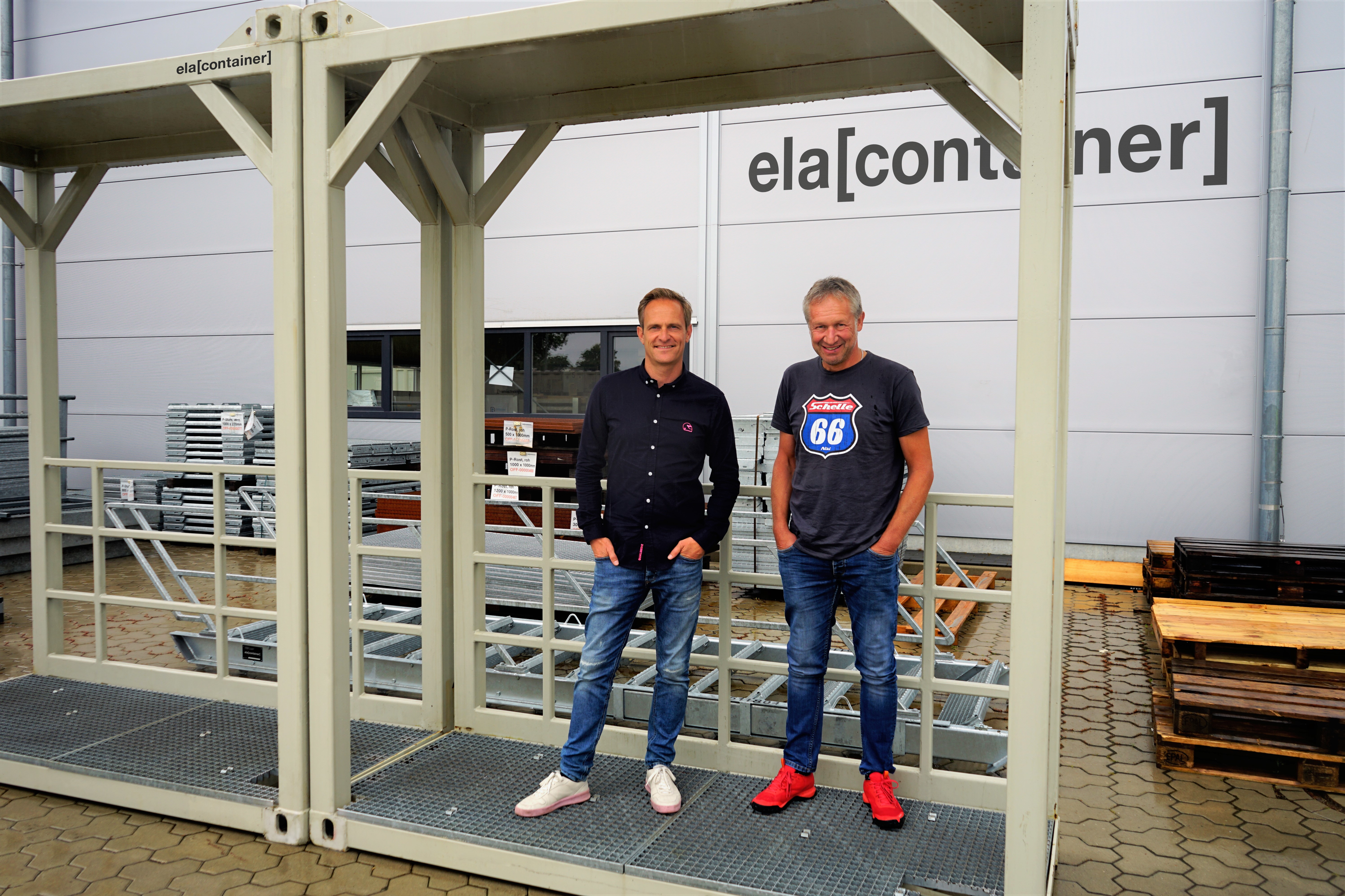 Matthias Mamedie und Niki Schelle bei ELA Container Matthias Mamedie und Niki Schelle bei ELA Container