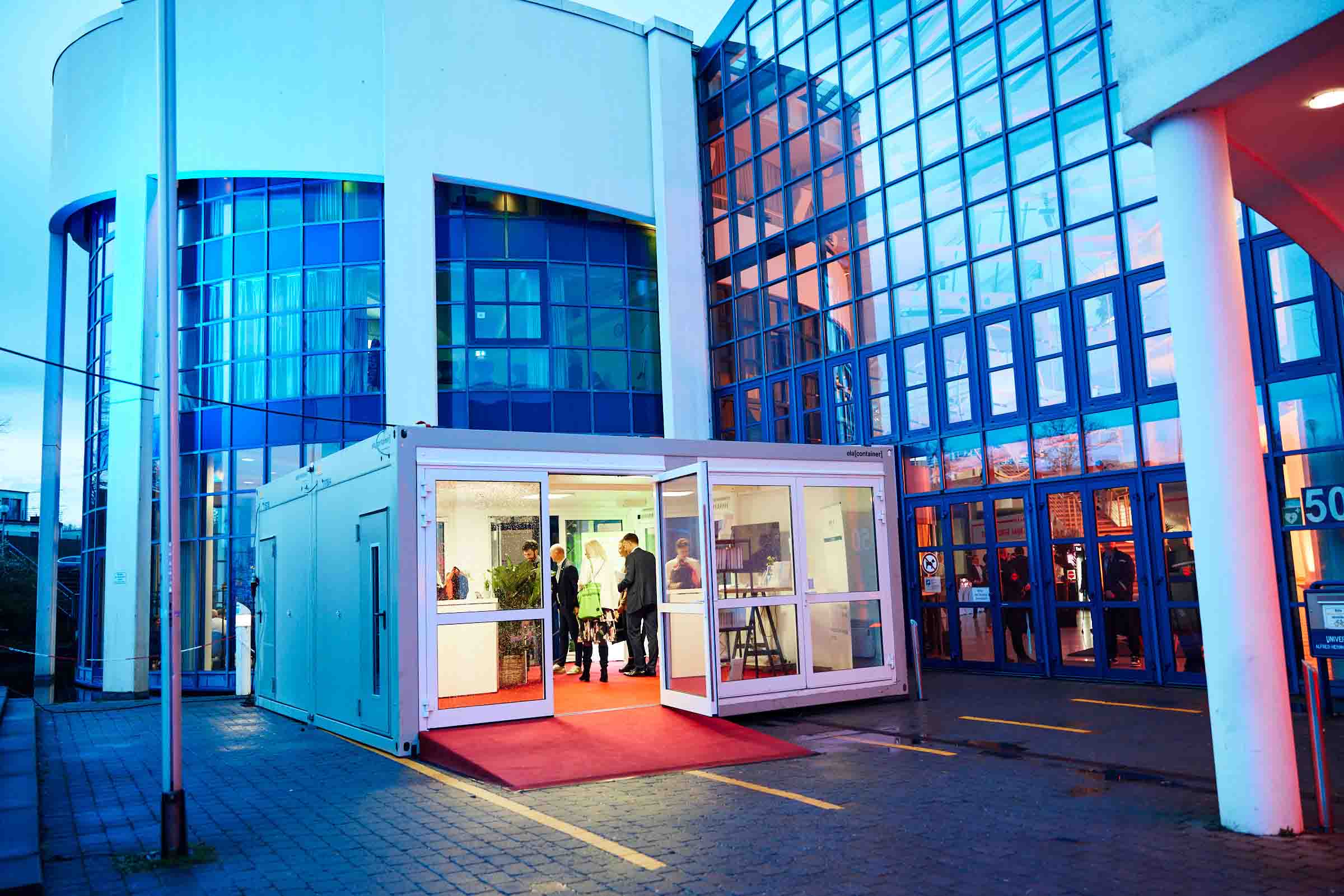 Empfangsbereich von außen