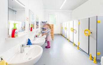 ELA Container - Kindergarten in Containeranlage Sanitärbereich