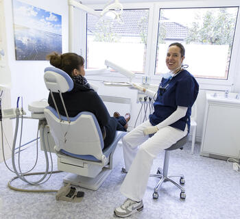 Behandlungsraum Arztpraxis aus Container