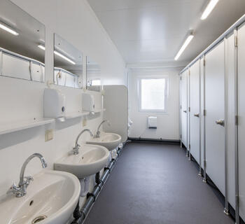 Sanitärcontainer mit Toiletten