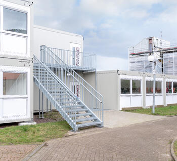 Schulcontainer-von-außen