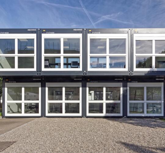 ELA Container errichtet Meetingräume für Pharma-Unternehmen