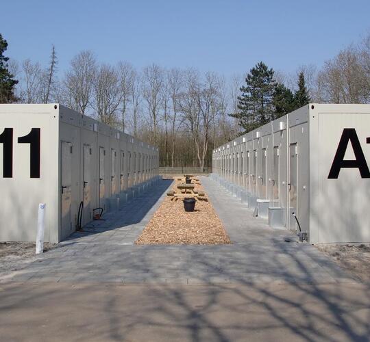 ELA Wohncontaineranlage von Außen