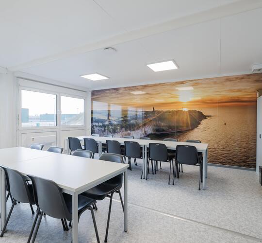 Aufenthaltsbereich im Container