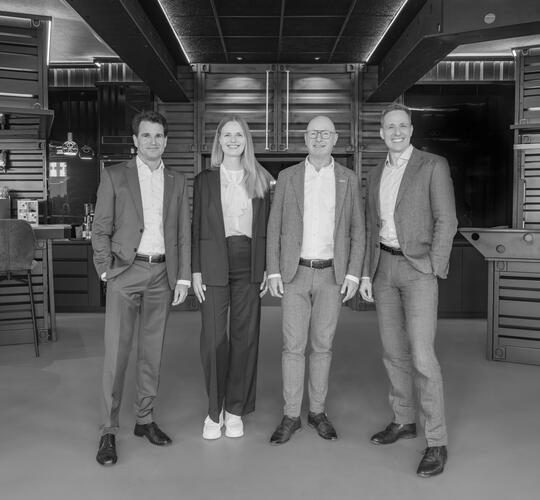 ELA Container Führungsebene im Schwarz/Weiß Fotoshooting