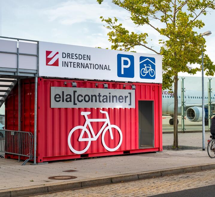 Fahrradcontainer am Flughafen Dresden