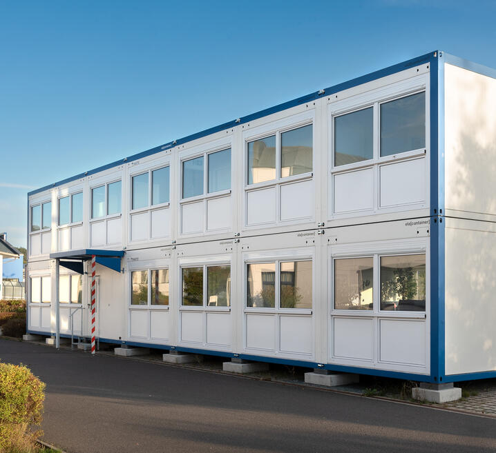 Industrie-Büroanlage aus ELA Containern