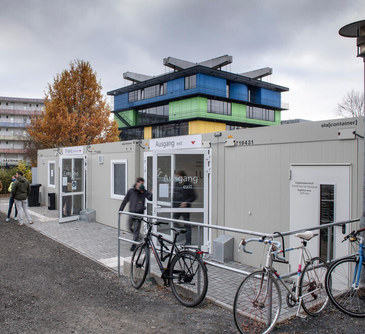 Mensa aus ELA Containern