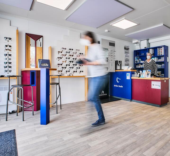 Optiker-Ladengeschäft aus ELA Containern