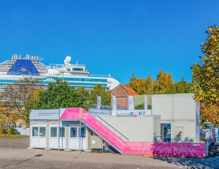 Die ELA Seminar- und Workshopanlage des homePORT steht mitten im Hamburger Hafen.