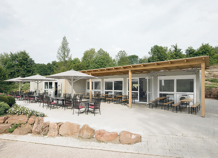 ELA Container - Gemütliches Ambiente als Clubhaus