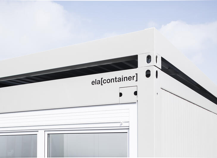 ELA Container - Sonnenzirkulationsdach hält den Innenraum kühl bei starker Sonneneinstrahlung