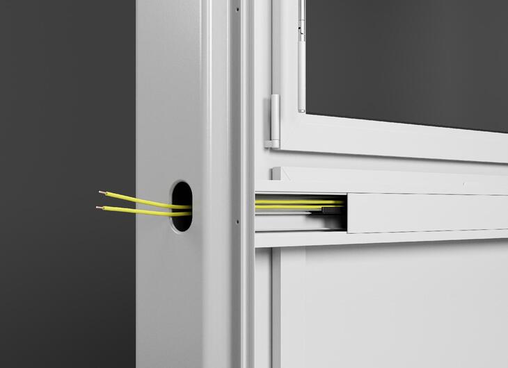 ELA Bürocontainer mit Kabeldurchführung im Rahmen