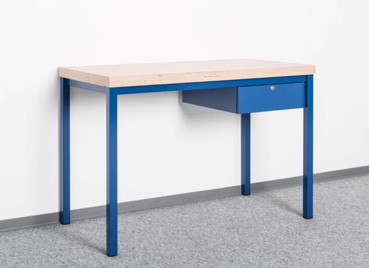 Tisch für einen Lagercontainer