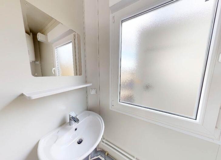 Sanitärcontainer mit Waschbecken