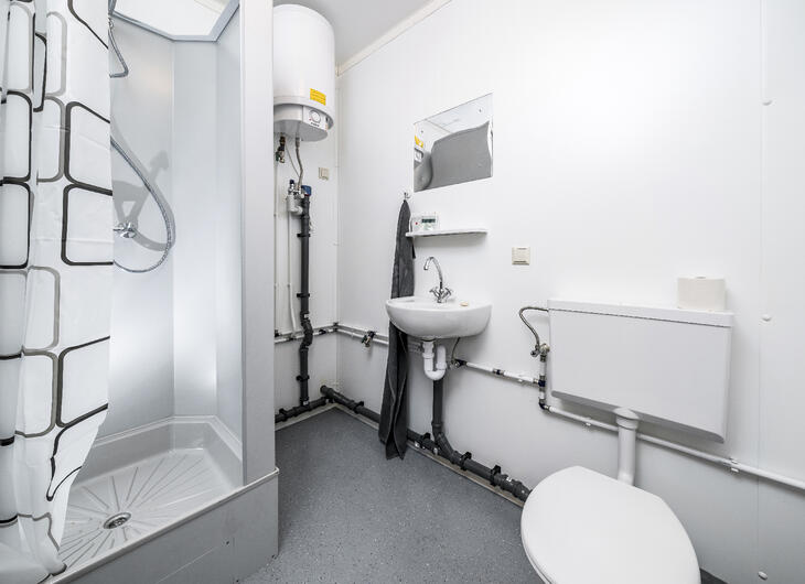 Wohncontainer mit Dusche und Toilette
