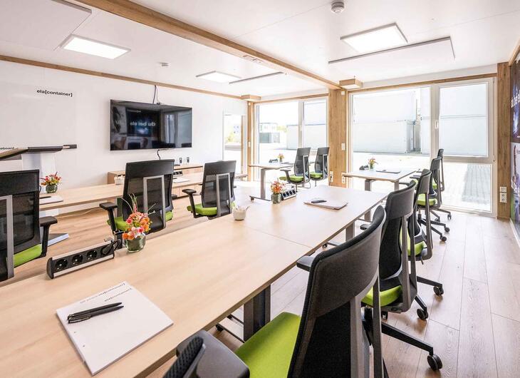 Bürocontaineranlage mit Schulungsraum