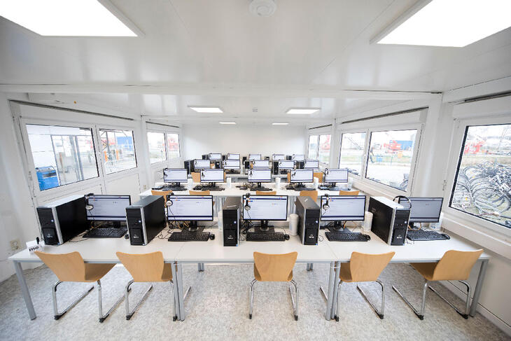 Bürocontaineranlage mit Schulungsraum