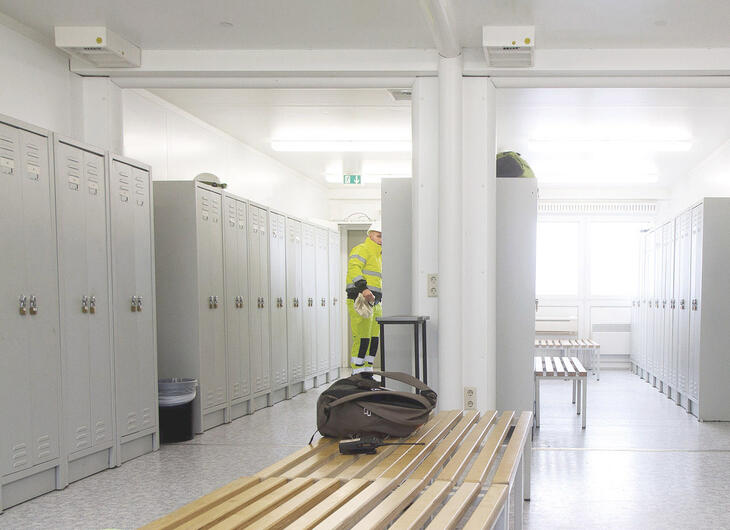 MItarbeiterumkleide im Mannschaftscontainer