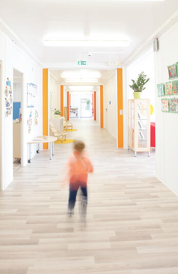 Containerlösung Großzüge Flure