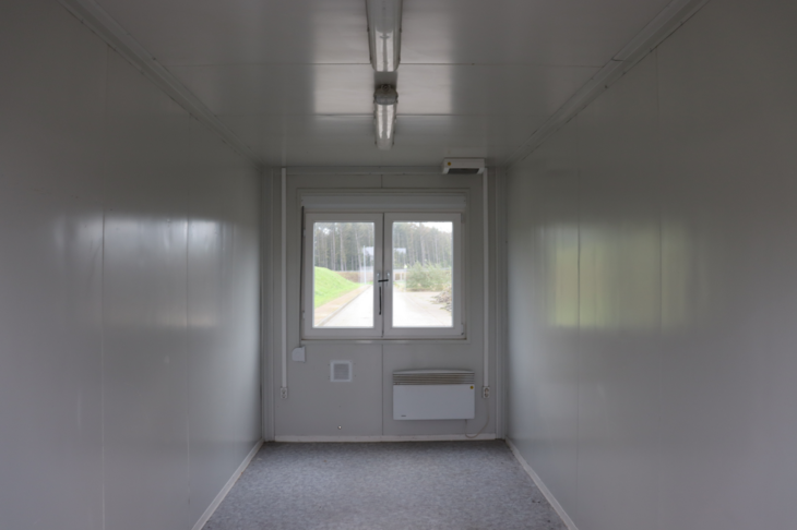 Bürocontainer Aufenthaltscontainer gebraucht kaufen in grau optional mit Mobiliar