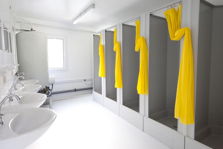 Sanitärcontainer mit Duschen