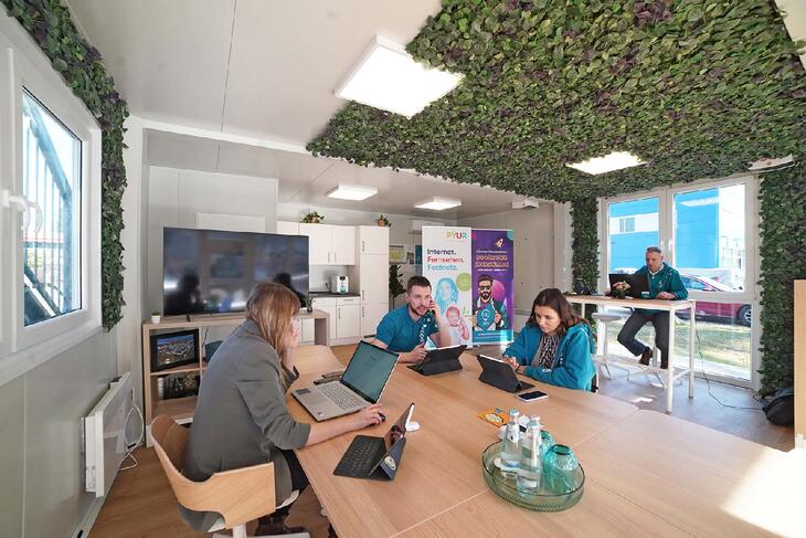 Aufenthaltscontainer mit Coworking