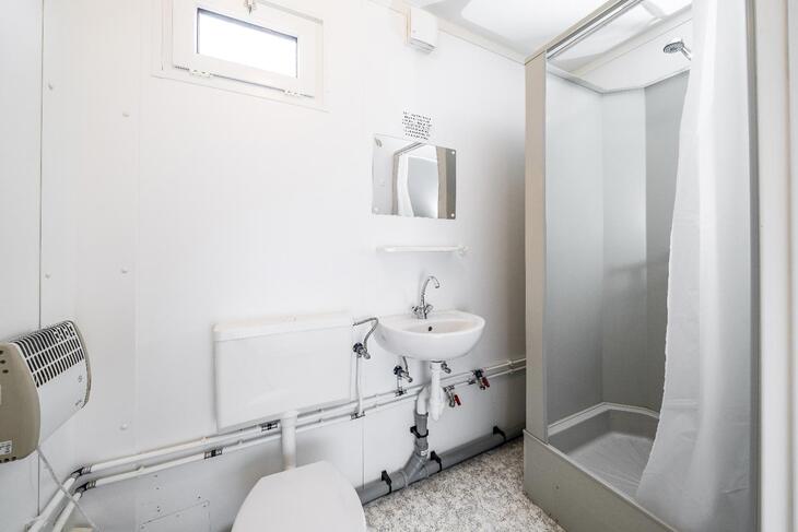Wohncontainer mit Dusche